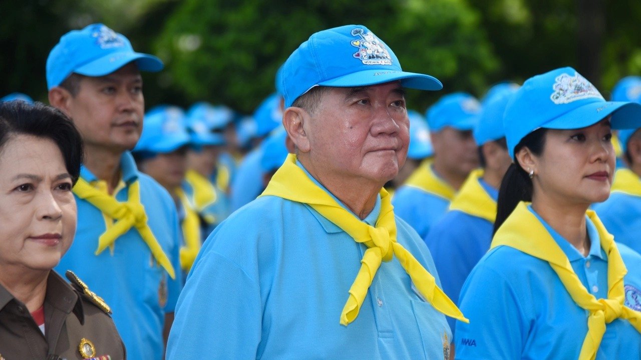 ภูมิธรรม สั่งเด้ง