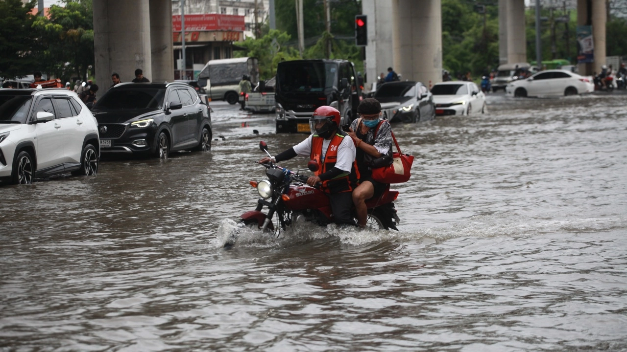 น้ำท่วม ถนนศรีนครินทร์