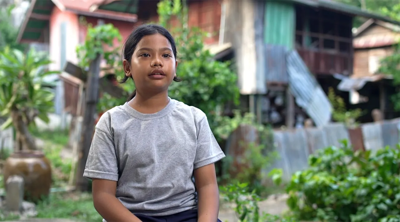 น้องข้าวปุ้น ชีวิตบนทางสามแพร่ง