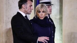 ศาลปารีสตัดสินลงโทษ 10 ราย