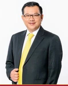 ประวัติ จิรุตม์ วิศาลจิตร